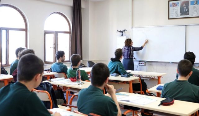 Konya’nın merkez ilçelerinde eğitime okullara kar tatili