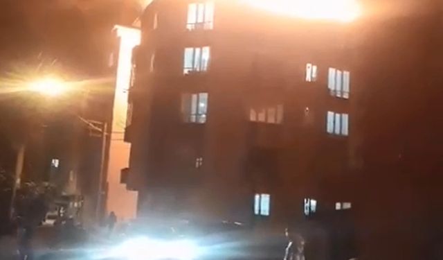 Çatı yangını paniğe neden oldu