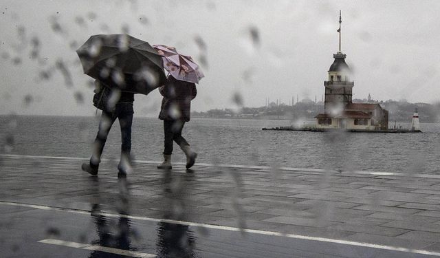 İstanbul ve İzmir için kuvvetli sağanak uyarısı