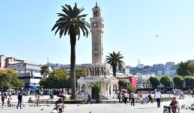 İzmir 2024'te seyahat edilmesi gereken 10 şehir listesine girdi