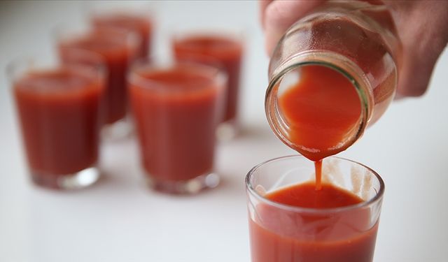 Şifa kaynağı domates suyu antimikrobiyal özellikleri ile tifo'nun önüne geçiyor
