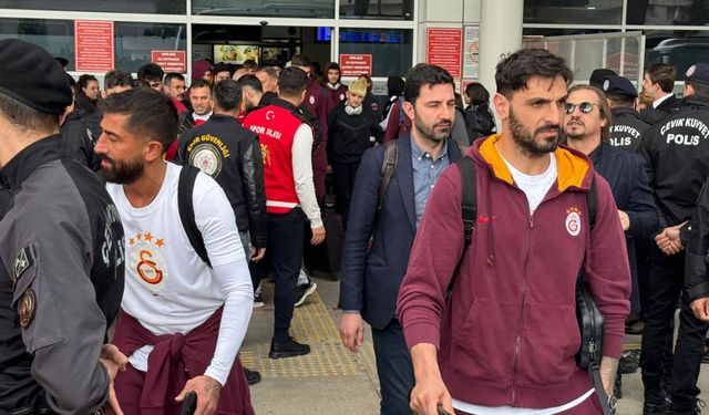 Galatasaray kamp için Antalya'ya ulaştı