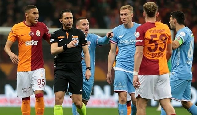 Galatasaray-Antalya maçı hakemi Abdülkadir Bitigen'in olay diyaloğu-İzle