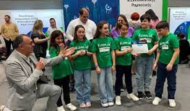 Batı Trakya'da 2 Türk azınlık okulu, robotik kodlama yarışmasında finale kaldı
