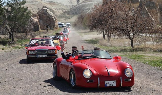 Otizmli çocuklar klasik otomobillerle Kapadokya'da gezdi
