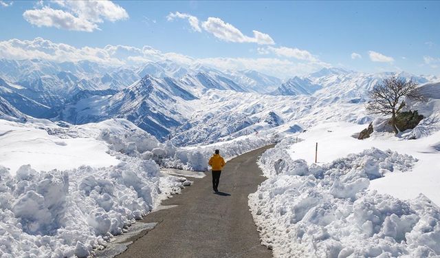 Kayak merkezlerinde en fazla kar kalınlığı 173 santimetreyle Hakkari'de ölçüldü