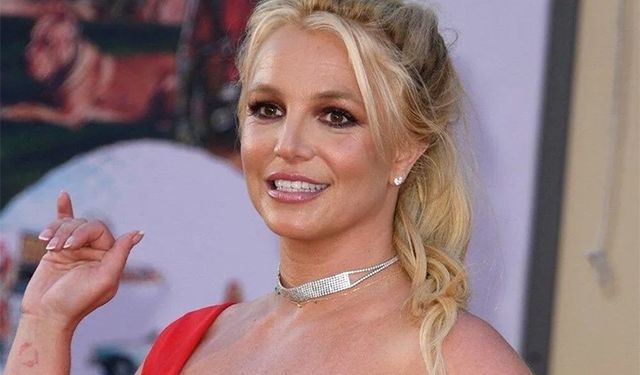 Britney Spears otelde sinir krizi geçirdi!