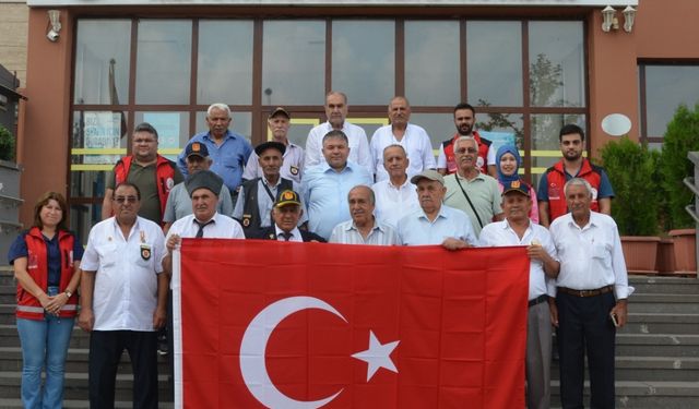 Osmaniye'de 15 Kıbrıs gazisi KKTC'ye uğurlandı