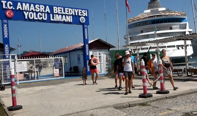 Amasra’ya Rus turist akını devam ediyor