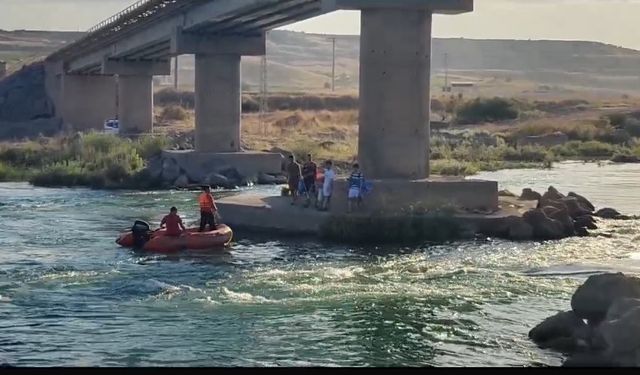 Baraj sularında mahsur kalan piknikçiler kurtarıldı