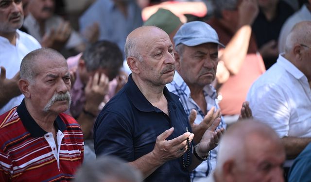 Başkent Ankara'da Ayşenur Ezgi Eygi için gıyabi cenaze namazı kılındı