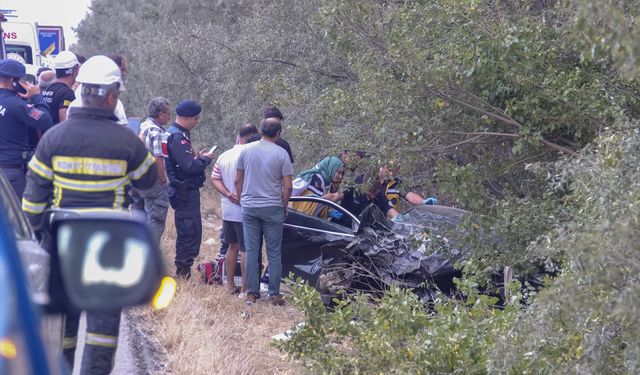 Şarampole devrilen otomobildeki 1 kişi öldü 1  kişi yaralandı