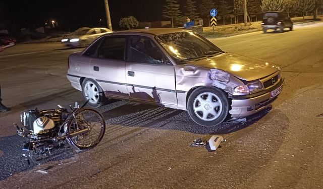 Ereğli'de otomobil ile motosiklet çarpıştı: 2 yaralı