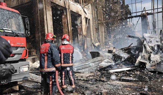 Hendek'te makarna fabrikasındaki patlamada 1 kişinin cansız bedenine ulaşıldı