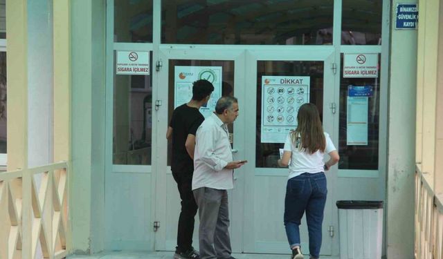 KPSS sınavına geç kalan şahıs kabahati halk otobüsüne attı