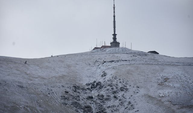 Palandöken Dağı'na kar yağdı