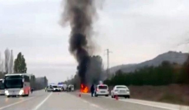 Erzincan’da feci kaza: Otomobilin yandığı kazada 5 kişi öldü