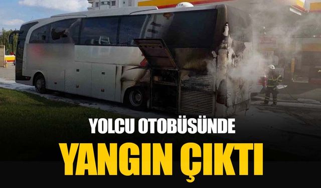 Yolcu otobüsünde yangın: Sürücü aracı akaryakıt istasyonuna çekip itfaiyeyi aradı