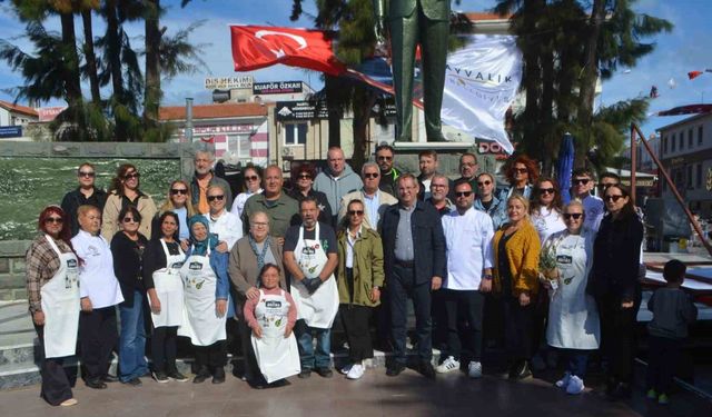 Ayvalık’ta zeytinyağlı ev yemekleri yarışmasına ilgi yoğun oldu