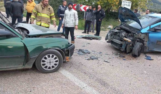 Erdek’te trafik kazası: 2 yaralı