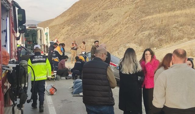 Erzurum Aşkale'deki kazada can pazarı yaşandı: 2 ölü 3 yaralı