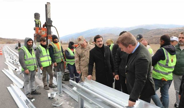 Ölümlü trafik kazalarının meydana geldiği yola bariyerli tedbir