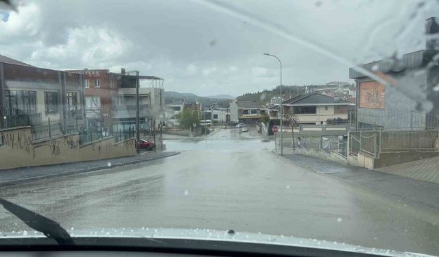 Eskişehir’de sağanak yağmur ve dolu etkili oldu