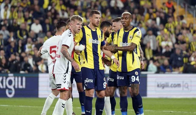 Fenerbahçe: 0 - Samsunspor: 0 (İlk yarı)
