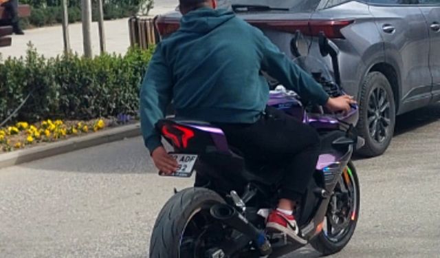 Motosiklet sürücüsü polise yakalanmaktan kurtulamadı