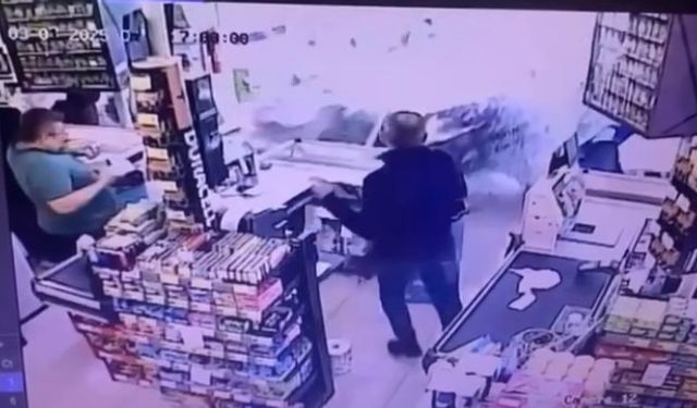 Ordu Ünye'de otomobil markete girdi: 3 yaralı