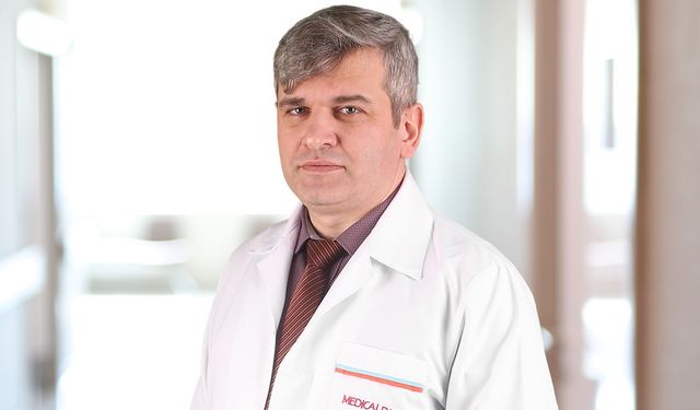 "Reflü hastaları iftarda hızlı yemek tüketmemeli" uyarısı yapıldı