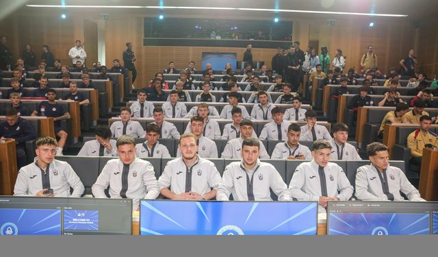 UEFA, Gençlik Ligi'nde yarı final oynayan futbolcular için kariyer eğitimi düzenledi