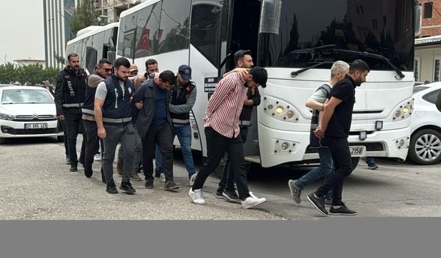 Şanlıurfa merkezli 6 ilde "change" araç operasyonunda 15 kişi yakalandı