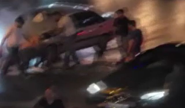 Ankara Tuzluçayır'da otomobil yangını korkuttu
