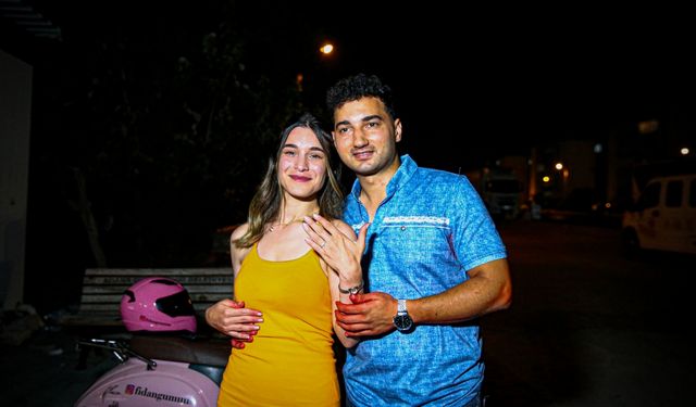Adana'da kız arkadaşına vurulma mizansenli evlenme teklifi eden genç polis merkezine götürüldü