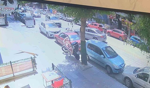 Ankara'da otomobilin çarptığı yaya havada takla attı