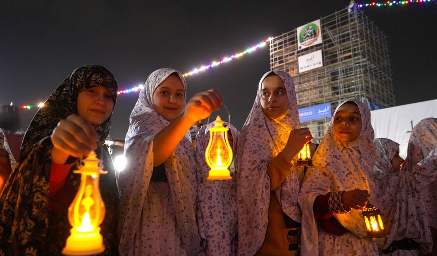 Musullu çocuklar, ramazan ayının gelişini kutladı