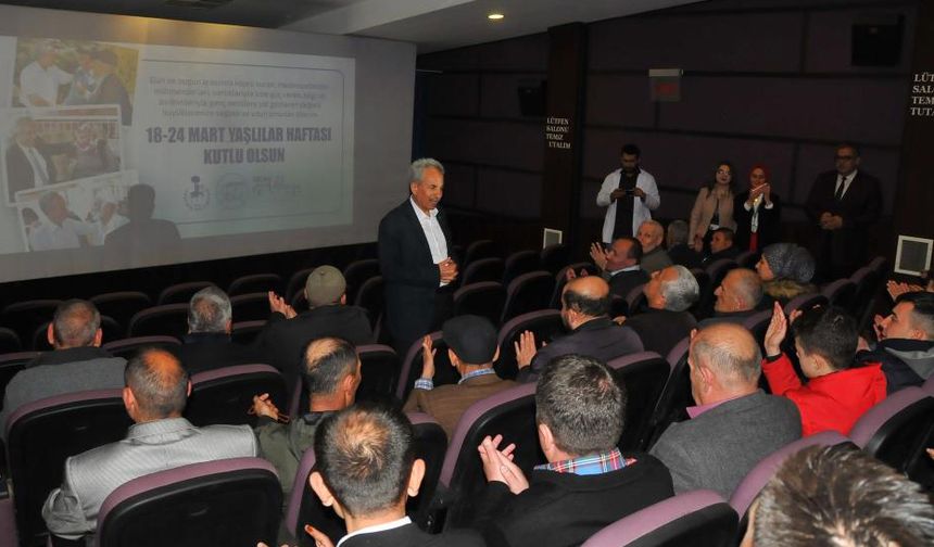 Akşehir'de yaşlılar için sinema etkinliği
