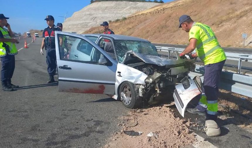 Balıkesir'de trafik kazası! 2 ölü 7 yaralı