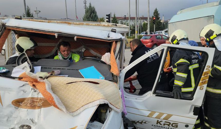 Karabük'te trafik kazası! 11 kişi yaralandı