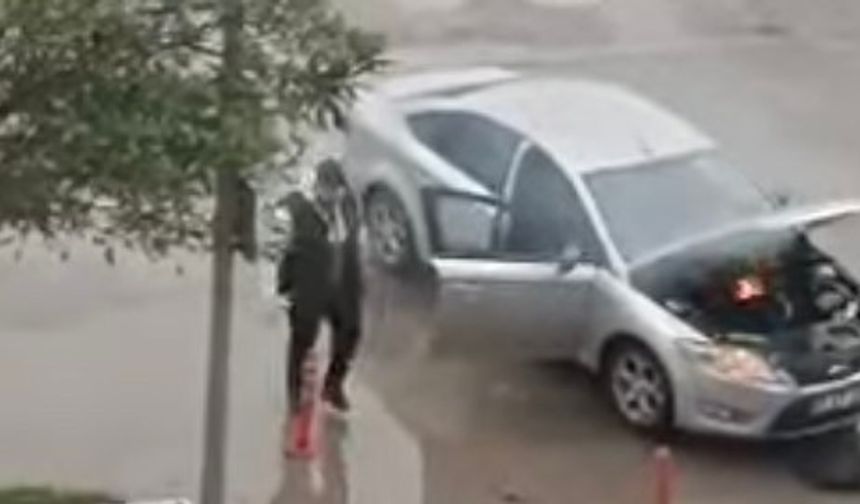 Zonguldak’ta Seyir Halindeki Otomobil Alev Aldı