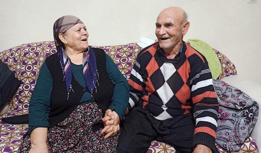 55 yıllık evli çift mutluluğun sırrını paylaştı
