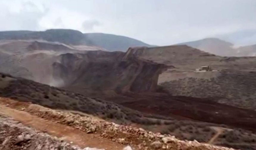 Erzincan'daki toprak kaymasının görüntüleri ortaya çıktı-İzle
