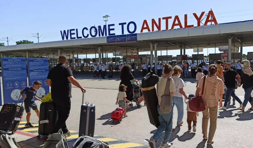 Türkiye 2024'ün ilk 2 ayında 4.3 milyon yabancı ziyaretçi ağırladı