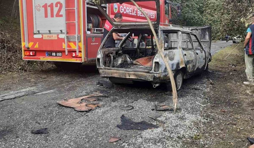 Seyir halindeki Tofaş alev alev yandı