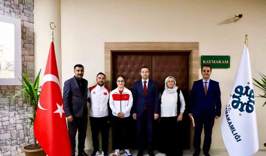 Avrupa Şampiyonu milli sporcuyu Kaymakam Baycar ödüllendirdi