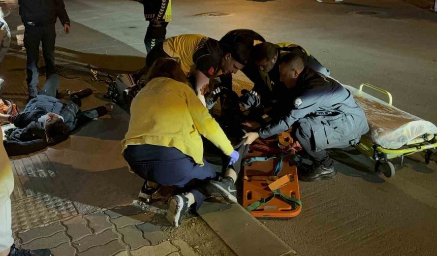 Edirne’de otomobil ile motosiklet çarpıştı: 2 yaralı