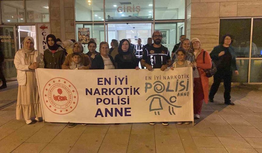 Polis ekiplerinden “En İyi Narkotik Polisi Anne” sunumu