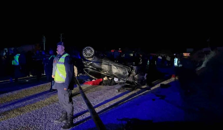 Osmaniye Cevdetiye'de feci kaza: Ölü ve yaralılar var