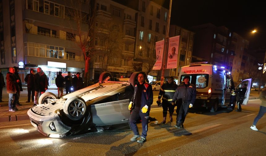 Iğdır'da devrilen otomobilin sürücüsü yaralandı